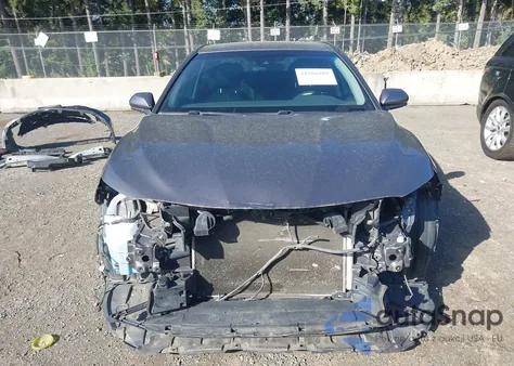 2018 Toyota Camry Le from USA, damaged, VIN 4T1B11HK4JU618235